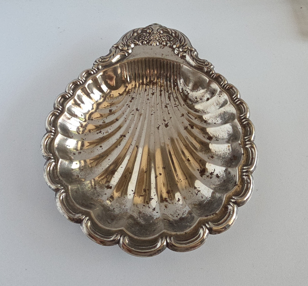 Vintage Silver-Plated Shell-Shaped Dish Trinket, Candy, Jewelry Tray